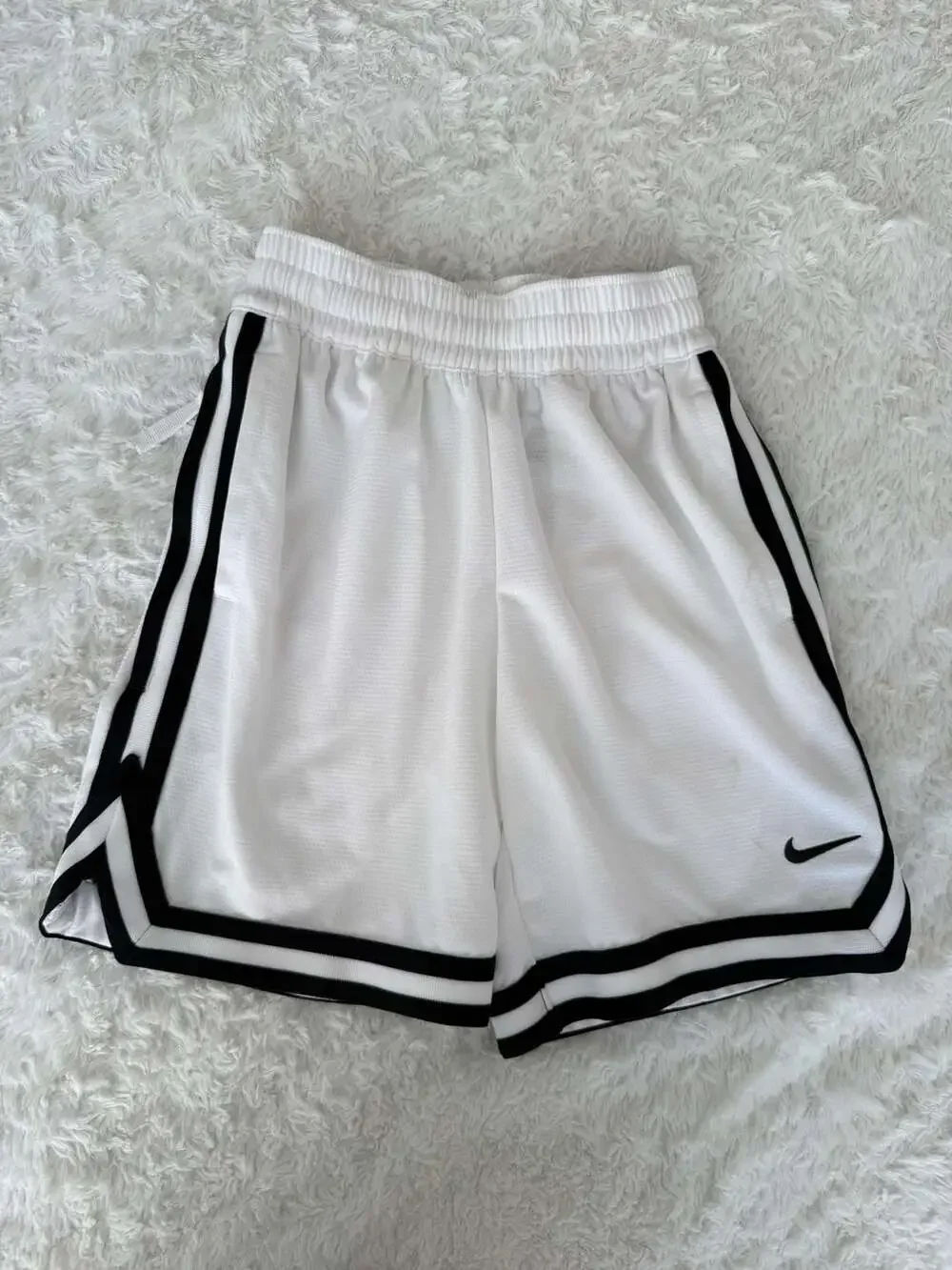 Nike Dri-FIT DNA Boys' Basketball Shorts‎ White/Black